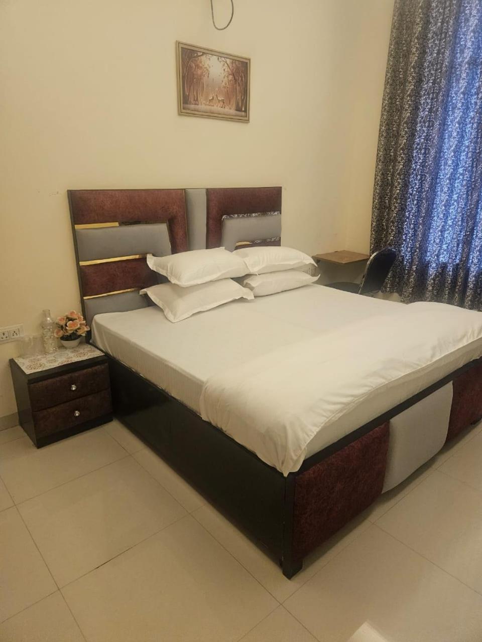 Bed and Breakfast Ashirwaad 249 à Greater Noida Extérieur photo