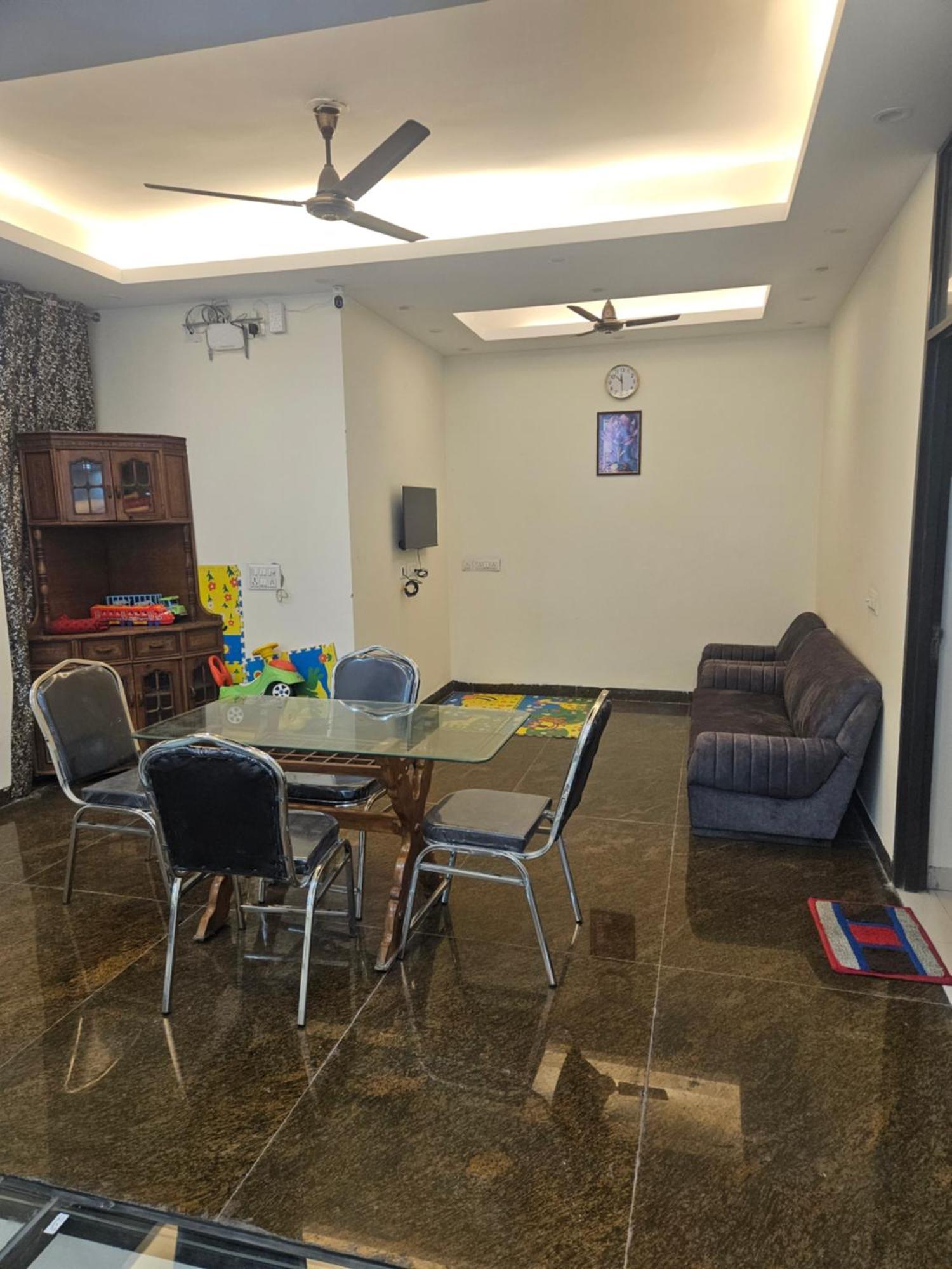 Bed and Breakfast Ashirwaad 249 à Greater Noida Extérieur photo