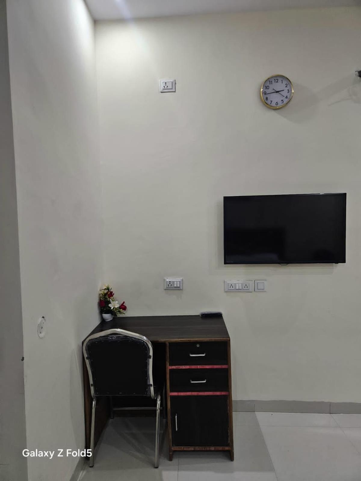 Bed and Breakfast Ashirwaad 249 à Greater Noida Extérieur photo